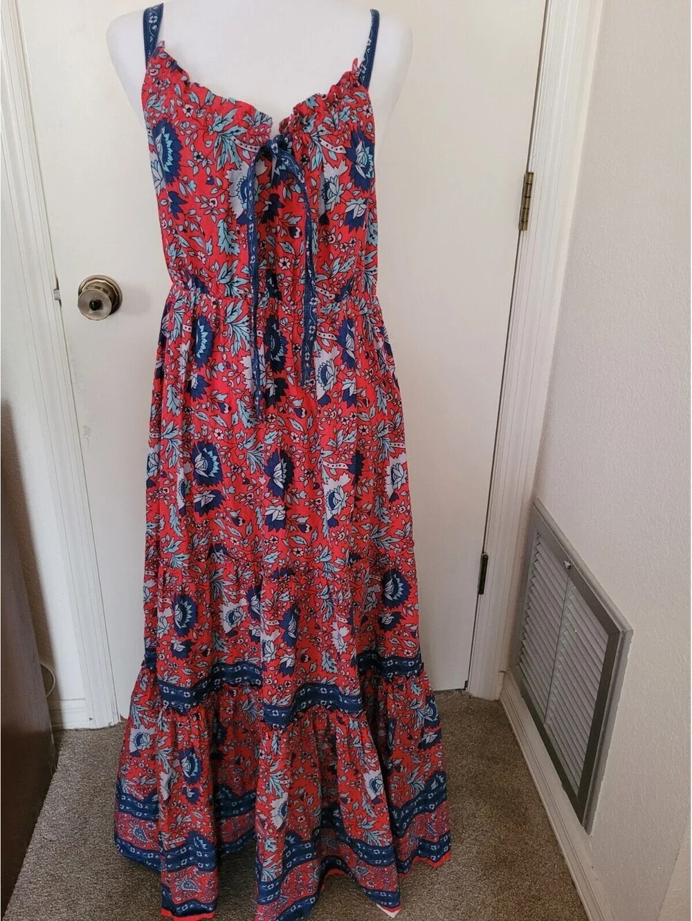 Natural Life Isabella Red Blue Floral Tiered Maxi Dress Sz Med Boho NWOT - Picture 2 of 9